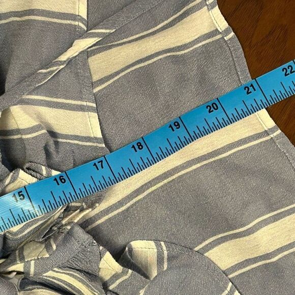 American Eagle Outfitters women's bell sleeve ruffled lace up ruffled boho cropp - Picture 6 of 7